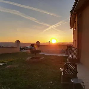  Hébergement de vacances Le Pressoir France